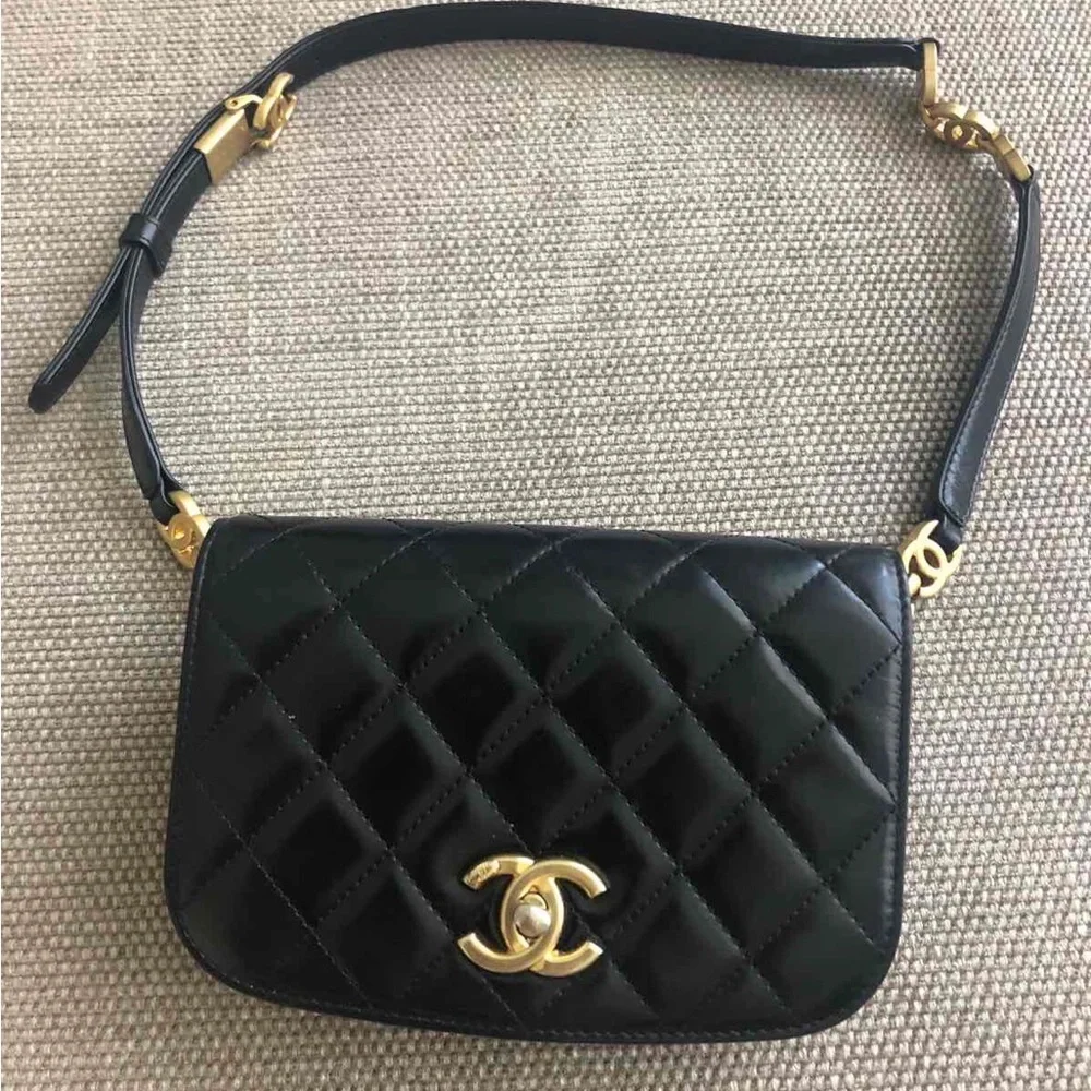 CHANEL Black Quilted Lambskin/ Suede Mini Belt Bag with Gold CC Hardware - Picture 4 of 16